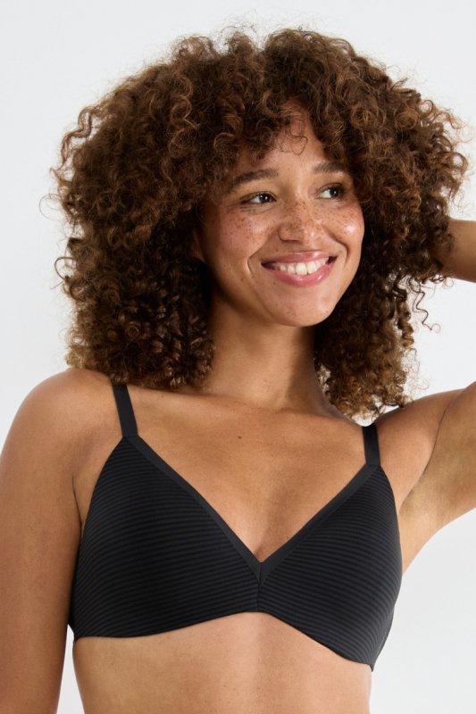 SLOGGI BIUSTONOSZ ZERO FEEL AIR THE UP PUSH UP