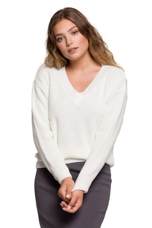 Be Knit BK075 Sweter z dekoltem w serek - ecru