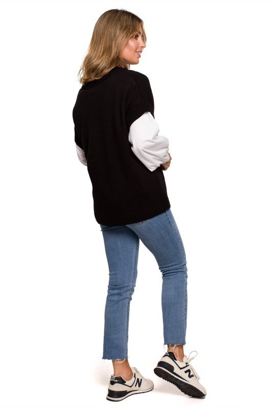 Be Knit BK076 Bezrękawnik z dekoltem w serek - czarny