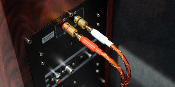 Kabel głośnikowy 3.0m Kruger&amp;Matz (wtyki banan)