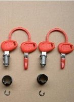 GIVI Z227 ZESTAW 2 ZAMKOW DLA MAXIA