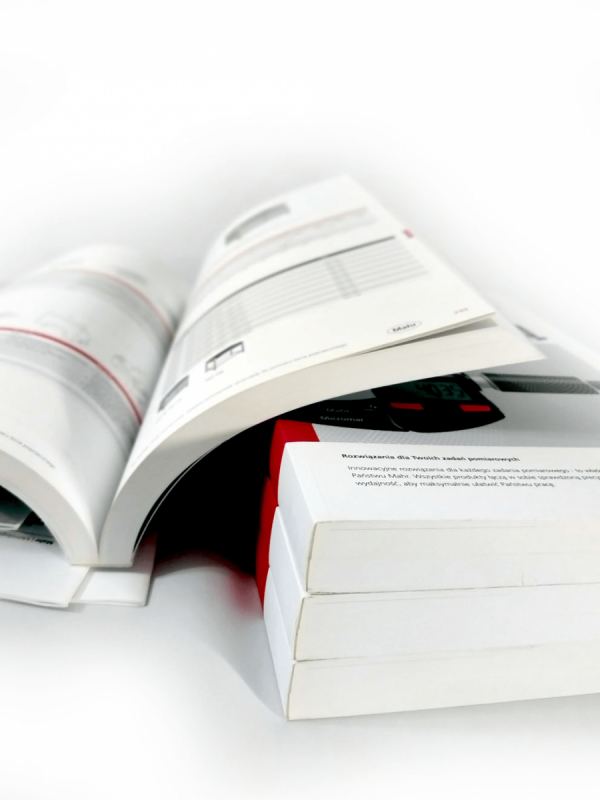 katalog 210 x 210 mm, druk pełnokolorowy obustronny 4+4, na papierze kredowym, kreda 130 g, 8 str., 150 sztuk
