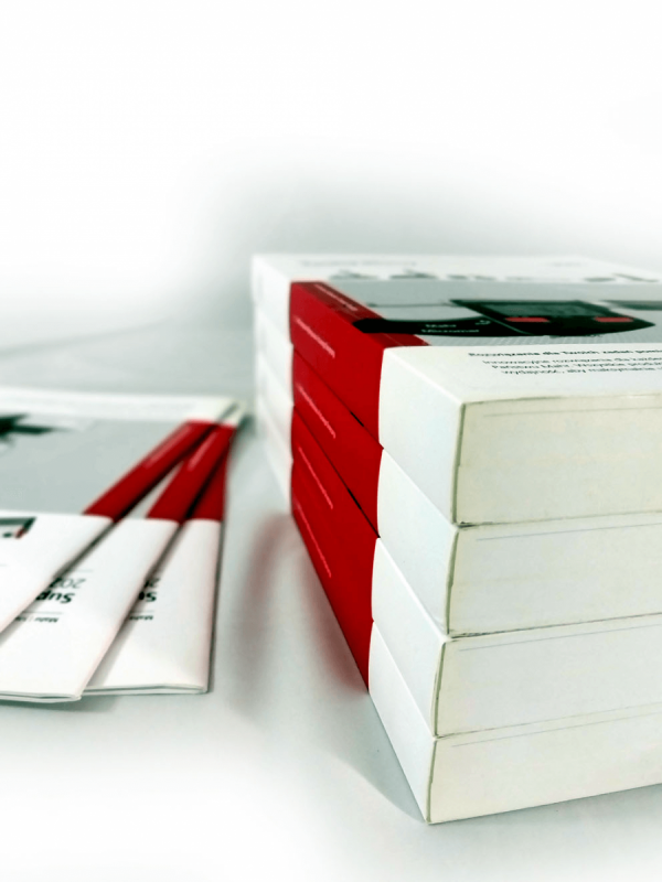 katalog A5, druk pełnokolorowy obustronny 4+4, na papierze kredowym, kreda 130 g, 32 str., 40 sztuk