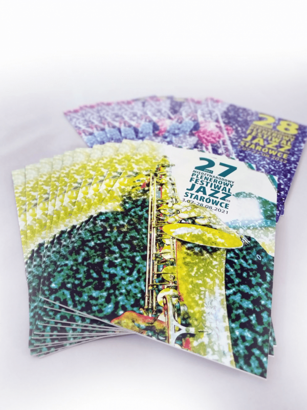 katalog A6, druk pełnokolorowy 4+4, na papierze kredowym, okładka - kreda 350g + środki 170 g, 24 strony - 10 sztuk