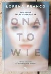 Lorena Franco • Ona to wie - okładka