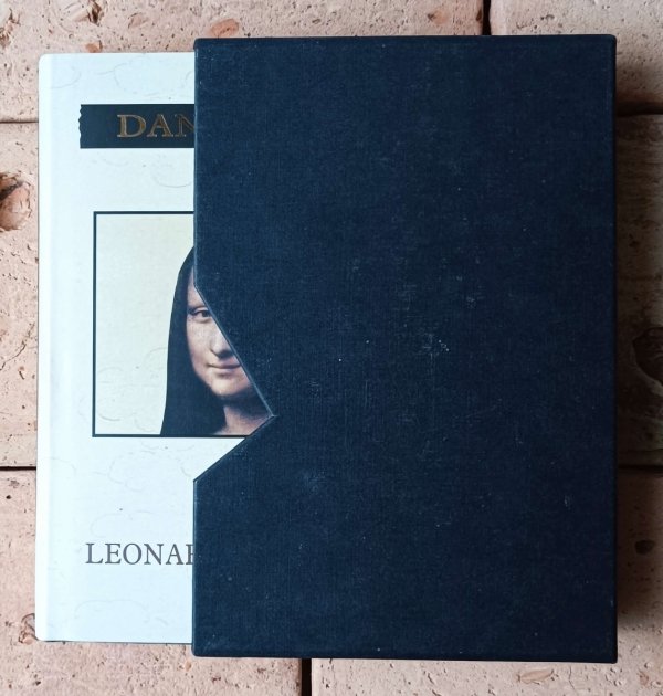 Dan Brown • Kod Leonarda da Vinci - okładka w etui