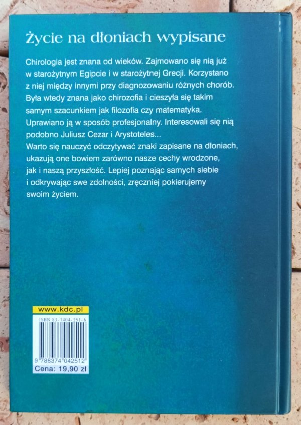 Lorraine Brais Czytanie z dłoni - okładka