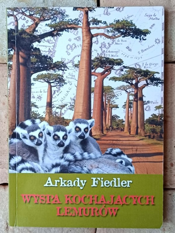 Arkady Fiedler • Wyspa kochających lemurów - okładka