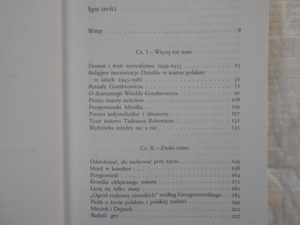 Elżbieta Morawiec  Seans pamięci. Szkice o dramacie i teatrze, spis treści