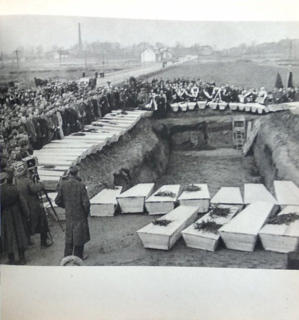 KL Auschwitz Fotografie dokumentalne [album]