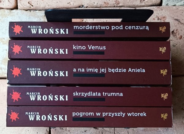 Marcin Wroński - Cykl Komisarz Maciejewski Tom I-V | Kryminał retro w przedwojennym Lublinie - okładka