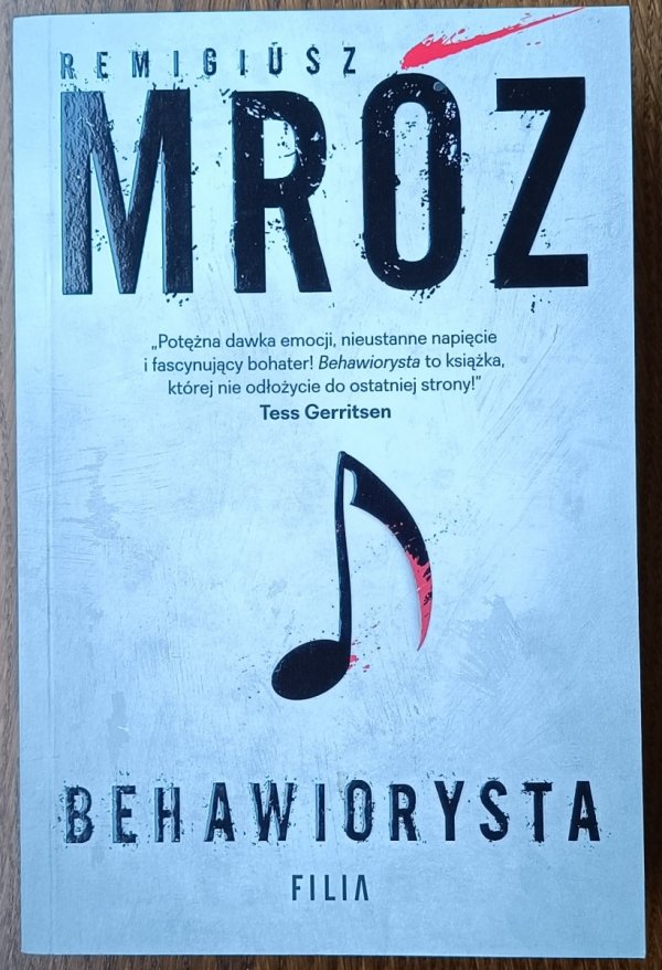 Remigiusz Mróz • Behawiorysta