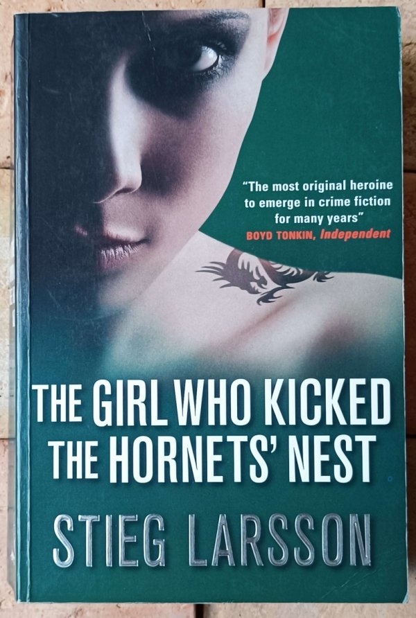 Stieg Larsson • The Girl Who Kicked the Hornets' Nest - okładka