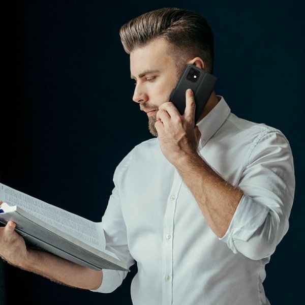 OTWIERANE KSIĄŻKOWE ETUI FUTERAŁ TECH-PROTECT  WALLET IPHONE 7 / 8 / SE 2020 / 2022 BLACK