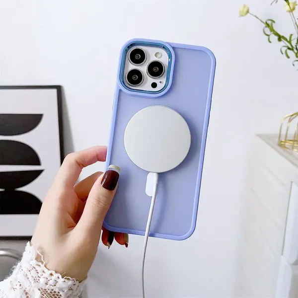 Magnetyczne etui z MagSafe Color Matte Case do iPhone 15 - burgundowe