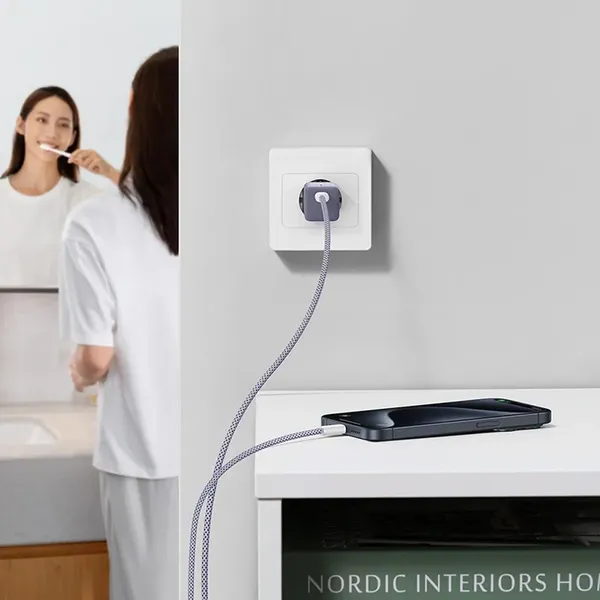 Ładowarka sieciowa Baseus GaN5 30W USB-C EU z fioletowym kablem Baseus Dynamic 3 USB-C 100W 1m - fioletowa