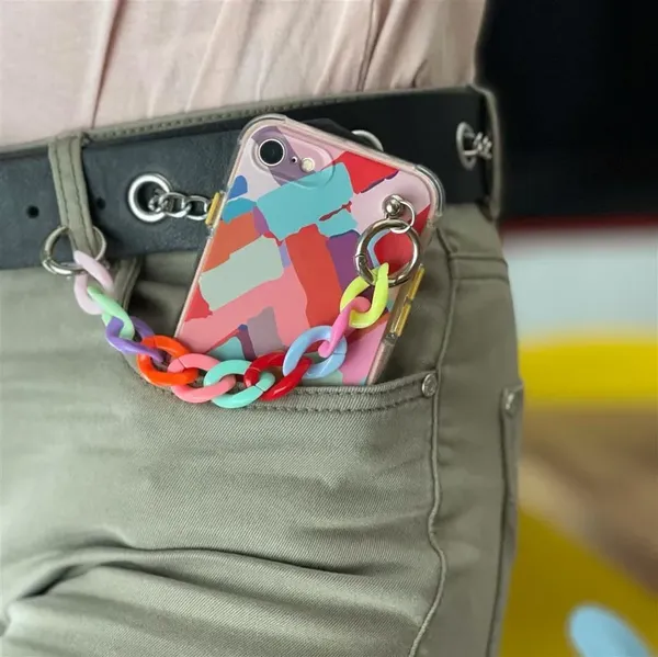 Color Chain Case żelowe elastyczne etui z łańcuchem łańcuszkiem zawieszką do iPhone 13 mini wielokolorowy (4)