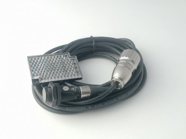 Optical sensor with mirror set: sensor, cable, plug and bracket.