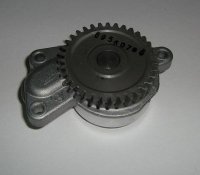 Pompa oleju 5093890AA Liberty 03-07 2,5 crd 2,8 crd 