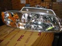 Lampa przednia Voyager/Grand Voyager Caravan/Grand Caravan 96-00 USA 