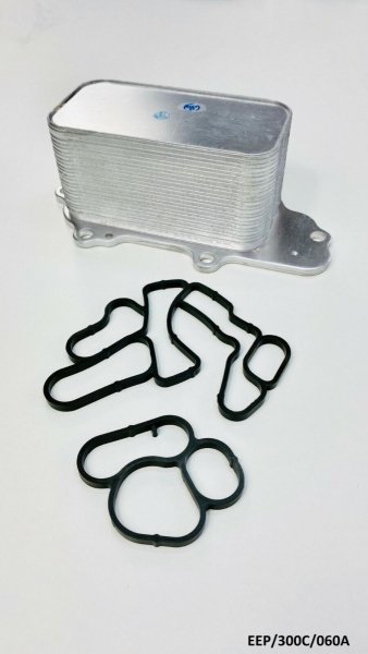 Oil Cooler & Gasket Set for Chrysler 300C Thema 3.0 CRD 2011-2018 EEP/300C/060A