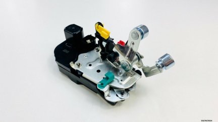 Front Right Door Lock Actuator for Jeep Commander XK 2006-2010 ESS/XK/032A