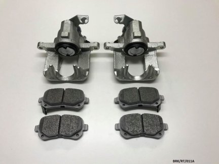 2 x Rear Brake Caliper & Pads for Chrysler Grand Voyager 2008-2017 BRK/RT/011A