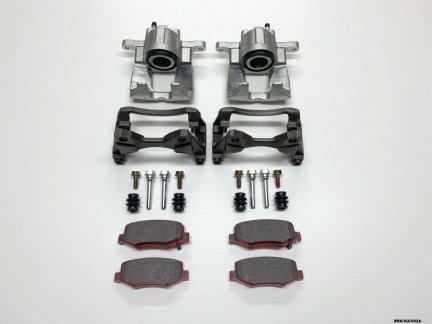 2 x Rear Brake Caliper & CERAMIC Pads for Dodge Nitro 2007-2011 BRK/KA/002A