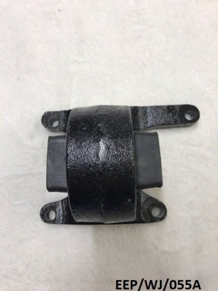 Rear Engine Mount for Jeep Grand Cherokee WJ 4.7L 1999-2004  EEP/WJ/055A 4WD