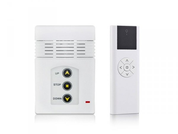 Maclean Ekran projekcyjny elektryczny MC-552 150 cali 300x220  4:3 ściana lub sufit