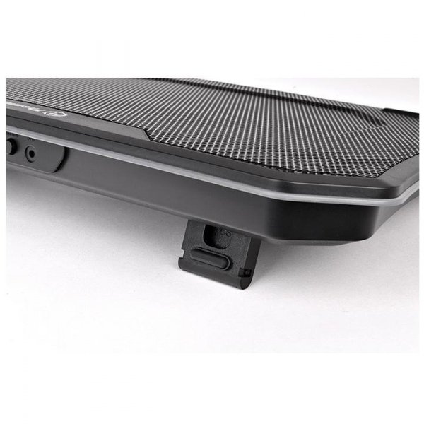 Thermaltake Massive 20 RGB (10~19&quot;, 200mm Fan, LED) mesh