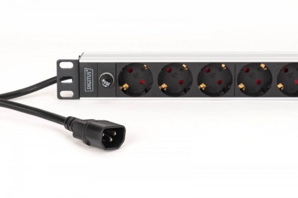 Digitus Listwa zasilająca PDU Rack 19" z bezpiecznikiem przeciążeniowym, 9 gniazd Schuko CEE 7/3 (45°), kabel 2m wtyk IEC C