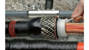 Mufa przelotowa ZIMNOKURCZLIWA TE Raychem CSJA-24C/1XU-1XU-M1 zakres 95-240mm2 ze złączką śrubową All In One