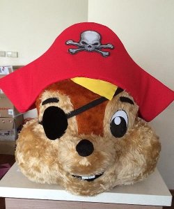 Głowa chodzącej maskotki - Wiewiórka Pirat