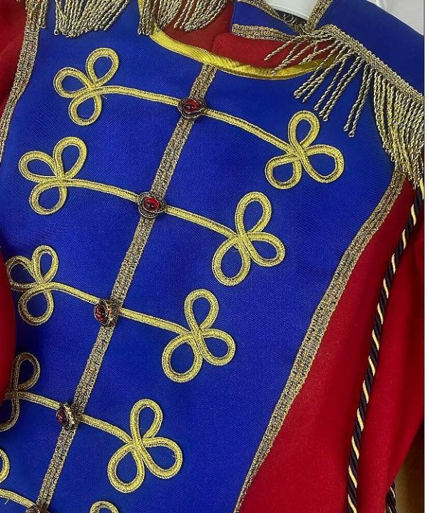 Kostium Dziadek do Orzechów – czerwono-niebieski strój perkusistki, damski, przód real foto