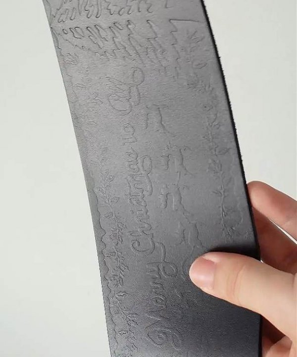 Santa leather belt with gold buckle and eyelets