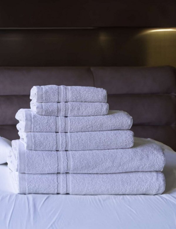 Ręcznik Hotelowy z bordiurą 400 gram
