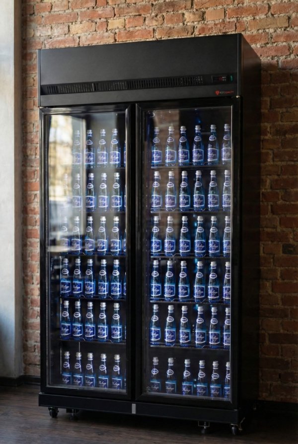 Szafa chłodnicza 2-drzwiowa przeszklona Resto Quality RQ770-BLACK | drzwi skrzydłowe | czarna | 1100x635x2000 mm | 770 l