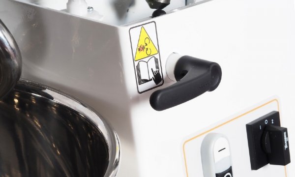 Mikser spiralny RTF 50 TR | podnoszona głowica i niewyjmowana dzieża | 48 l | 1,5 kW