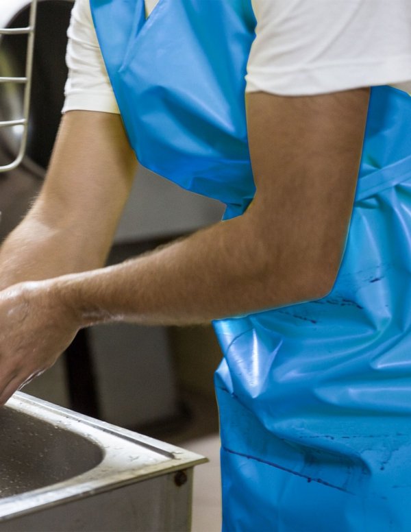 WATERPROOF APRON FOR THE MEAT INDUSTRY 075