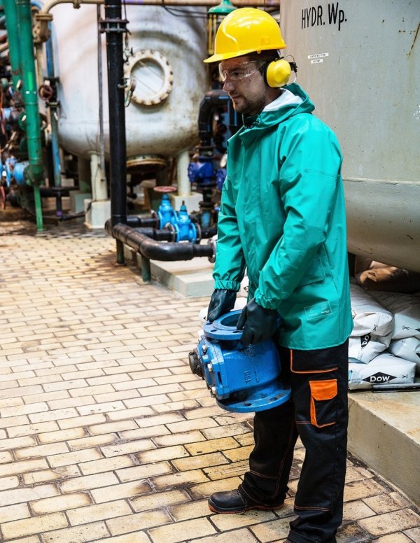 WATERPROOF ACID-LYEPROOF CLOTHING 412