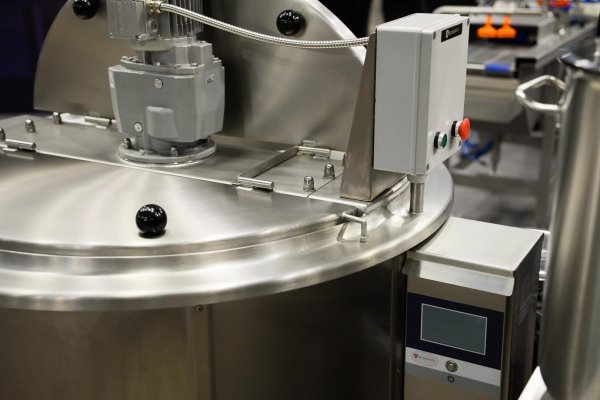 Kocioł warzelny elektryczny z grzaniem pośrednim | mieszadło w zestawie | 36 kW | 400V | 300 l | 1320x1330x940 mm | RQK-305ERM