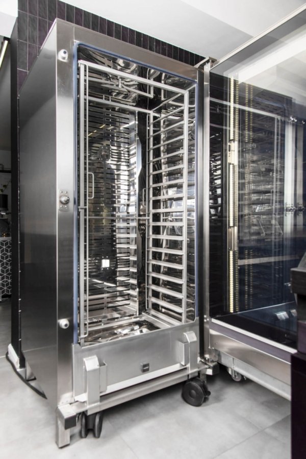 Piec konwekcyjno-parowy elektryczny | z wózkiem | piekarniczo-cukierniczy | automatyczny system myjący | 16x600x400 |  34,7 kW | 400 V | Mychef iBake MAX 16E TSC | System TSC - najwyższa stabilność temperatury
