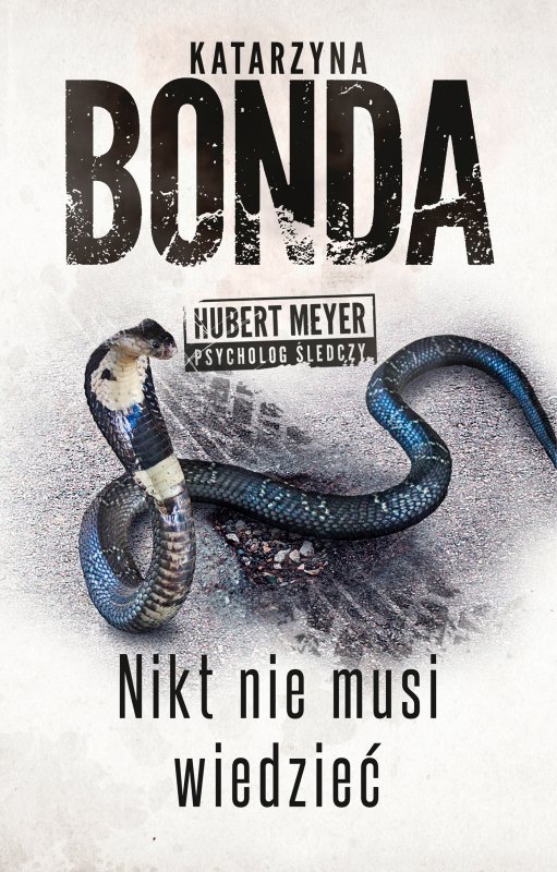 Nikt nie musi wiedzieć. Okładka miękka