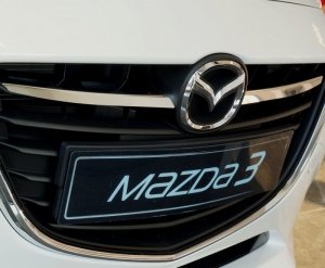Mazda 3 III BM 2013-2018 Nakładki na grill stal połysk