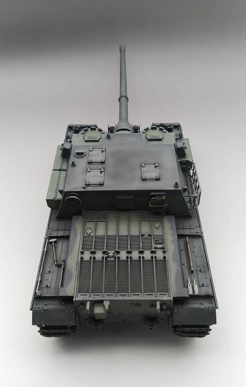 Amusing Hobby 35A034 FV217 BADGER British Heavy Tank Destroyer 1/35 