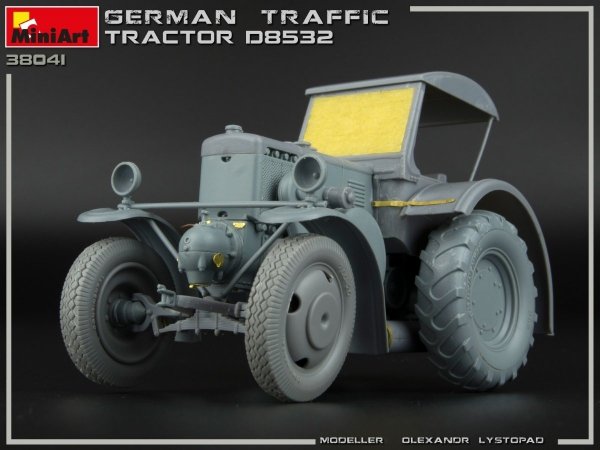 MiniArt 38041 German Traffic Tractor D8532 1/35 