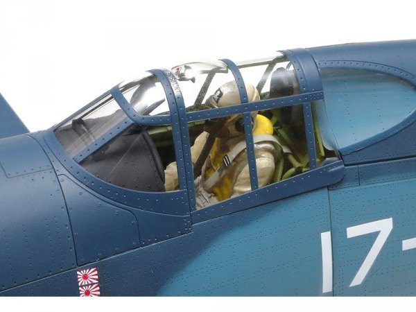 Tamiya 60324 1/32 F4U-1 Corsair "Birdcage"