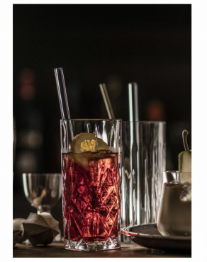 Jak przygotować drinki? Jakie szkło wybrać do drinków?