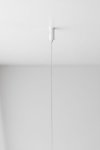 liniowa lampa SKLUM sufitowa LED Bergene 122 cm – biała, minimalistyczna, z regulowanym zawieszeniem – Bellissima Casa